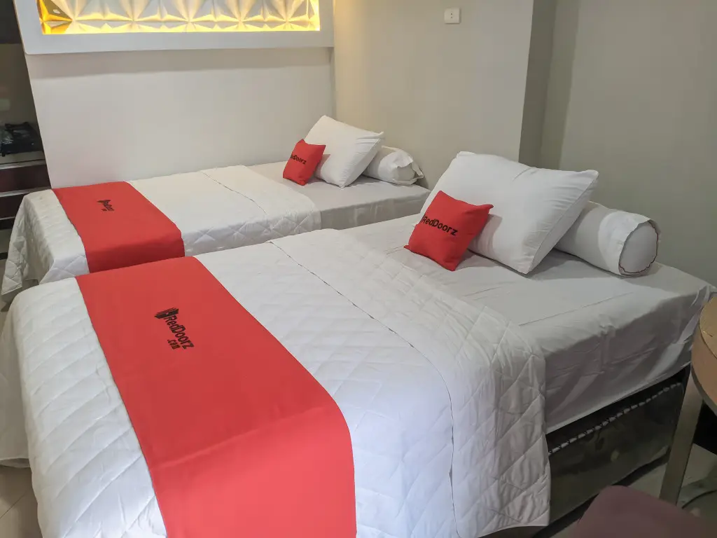Банда-Ачех: RedDoorz Syariah near Pasar Aceh Shopping Centre