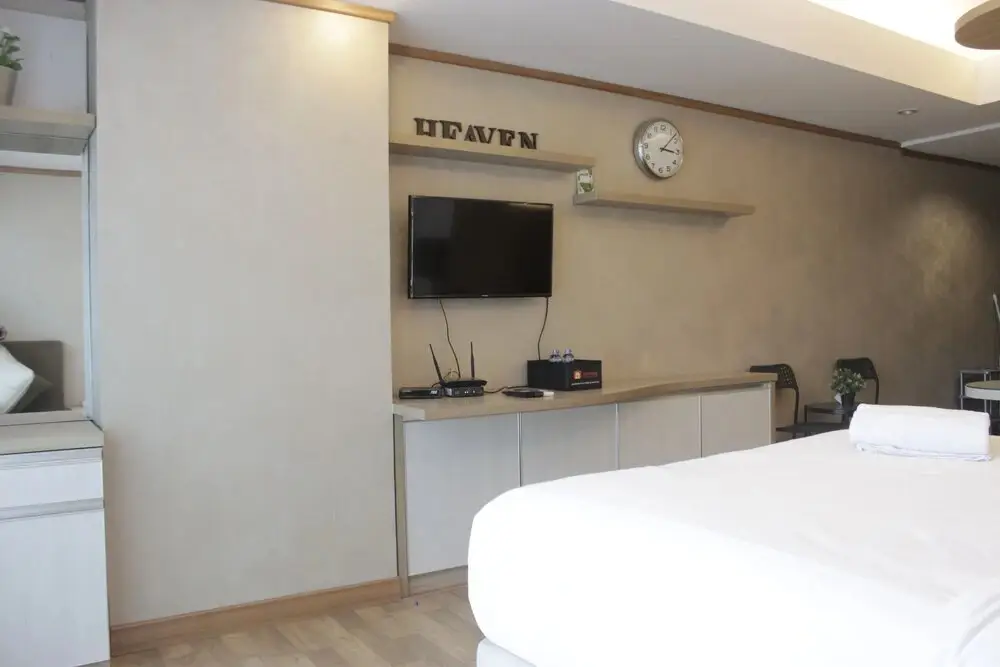 Бандунг: Comfortable And Spacious Studio Apartment At Tamansari La Grande