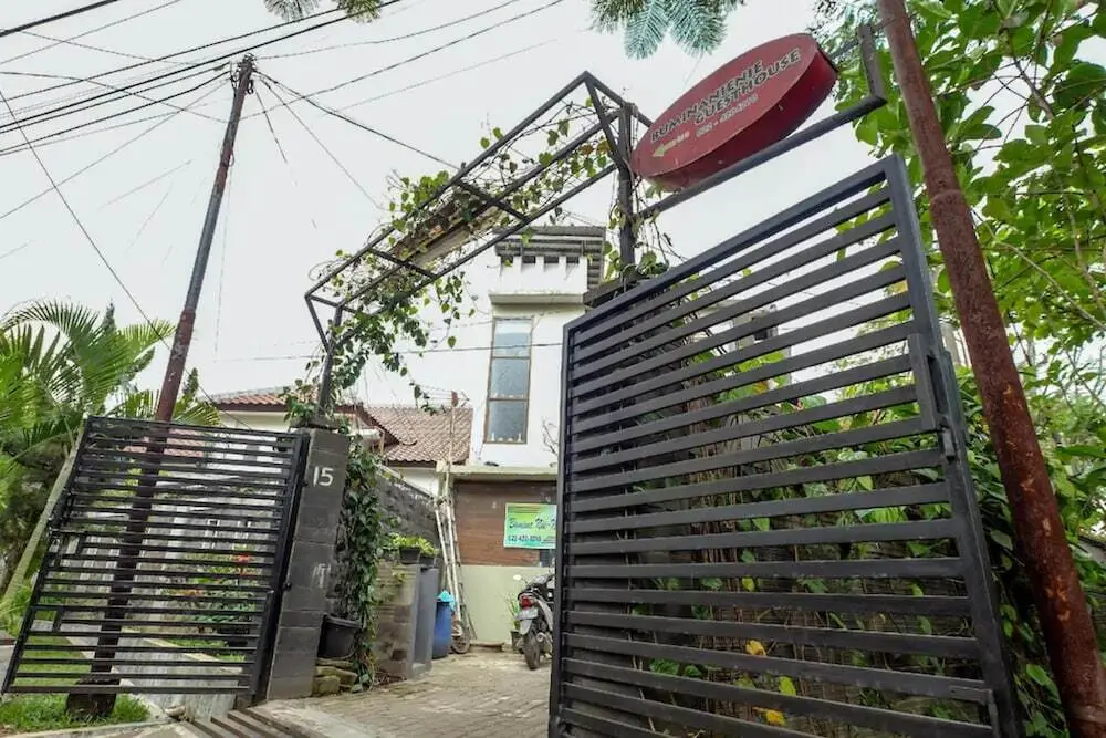 Бандунг: Buminanienie Guesthouse Bandung