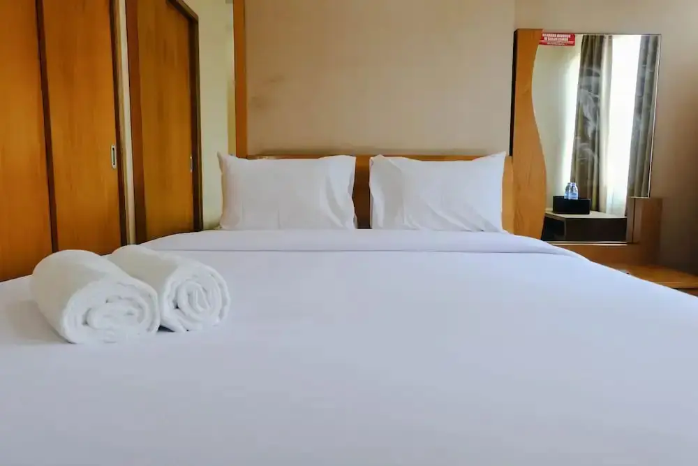 Бандунг: Cozy Studio Room At Grand Setiabudi Apartment