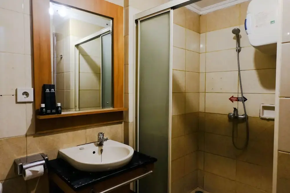 Бандунг: Cozy Studio Room At Grand Setiabudi Apartment
