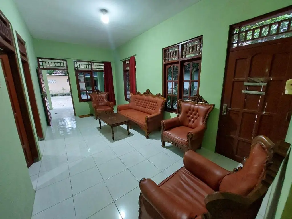 Батуретно: Homestay Bahagia Syariah