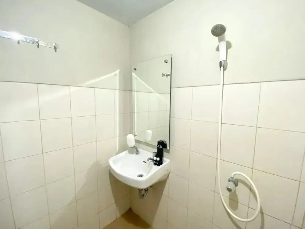 Бекаси: Full Furnished With Simply Look Studio Room Mont Blanc Bekasi Apartment