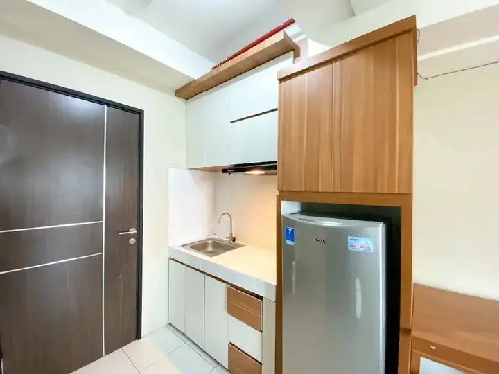 Бекаси: Full Furnished With Simply Look Studio Room Mont Blanc Bekasi Apartment