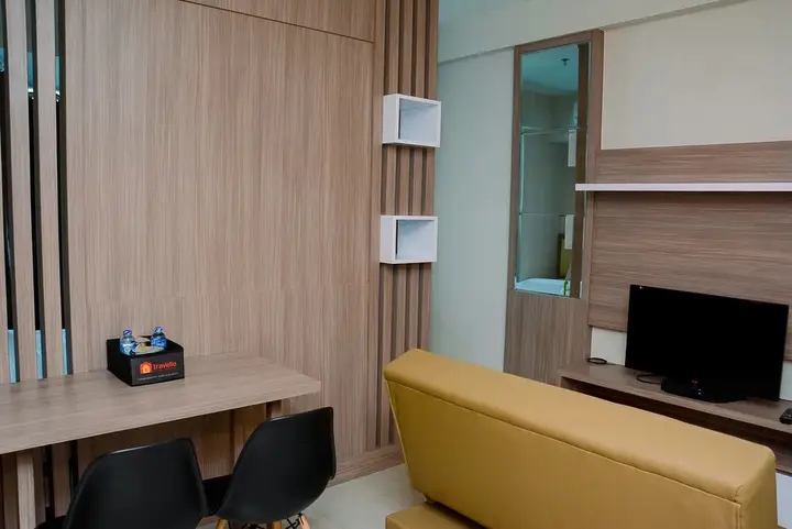 Бекаси: Minimalist Studio Apartment @ Grand Kamala Lagoon By Travelio