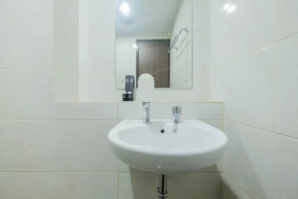 Бекаси: Clean Studio Apartment @ Grand Dhika City