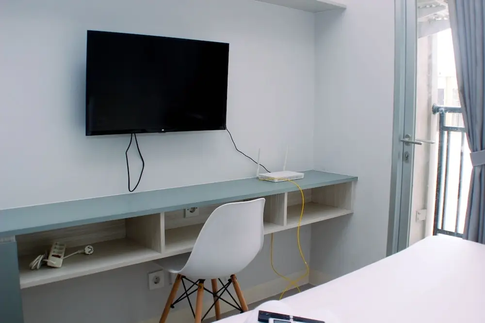 Бекаси: Good Deal And Restful Studio Apartment Transpark Juanda