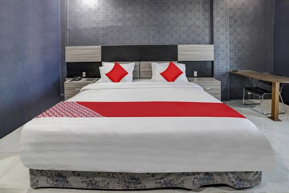 Бирёэн: Capital O 90601 Hotel Meuligoe