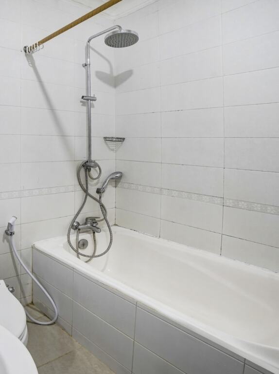 Бирёэн: Capital O 90601 Hotel Meuligoe