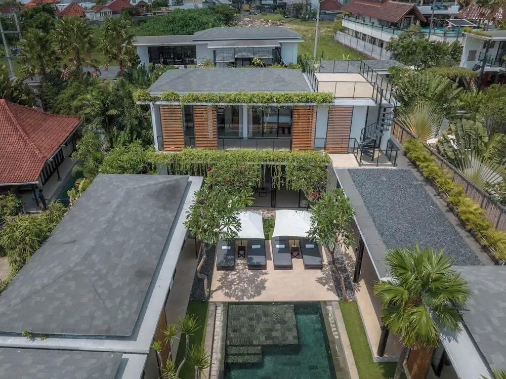 Чангу: Villa Vida Mira - Elegant 4BR Beachside Villa in Canggu