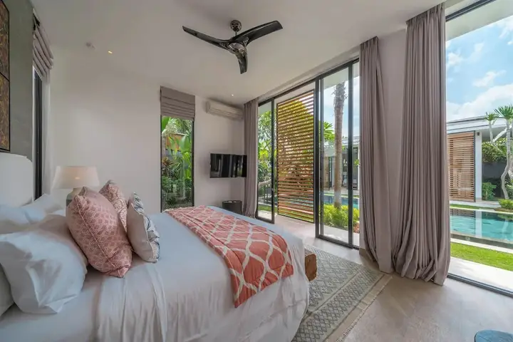 Чангу: Villa Vida Mira - Elegant 4BR Beachside Villa in Canggu