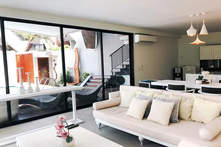 Беноа: Skati Villa