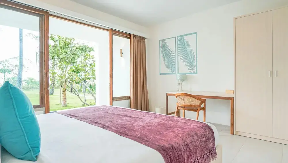 Туламбен: Palm Springs Bali