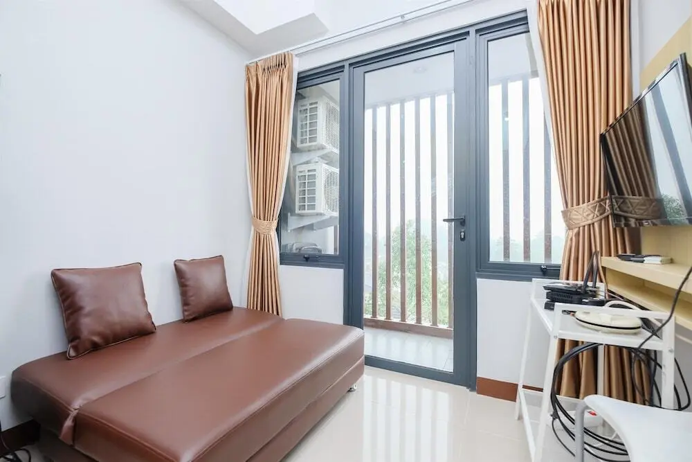 Богор: Comfort And Modern 2Br At Royal Heights Apartment