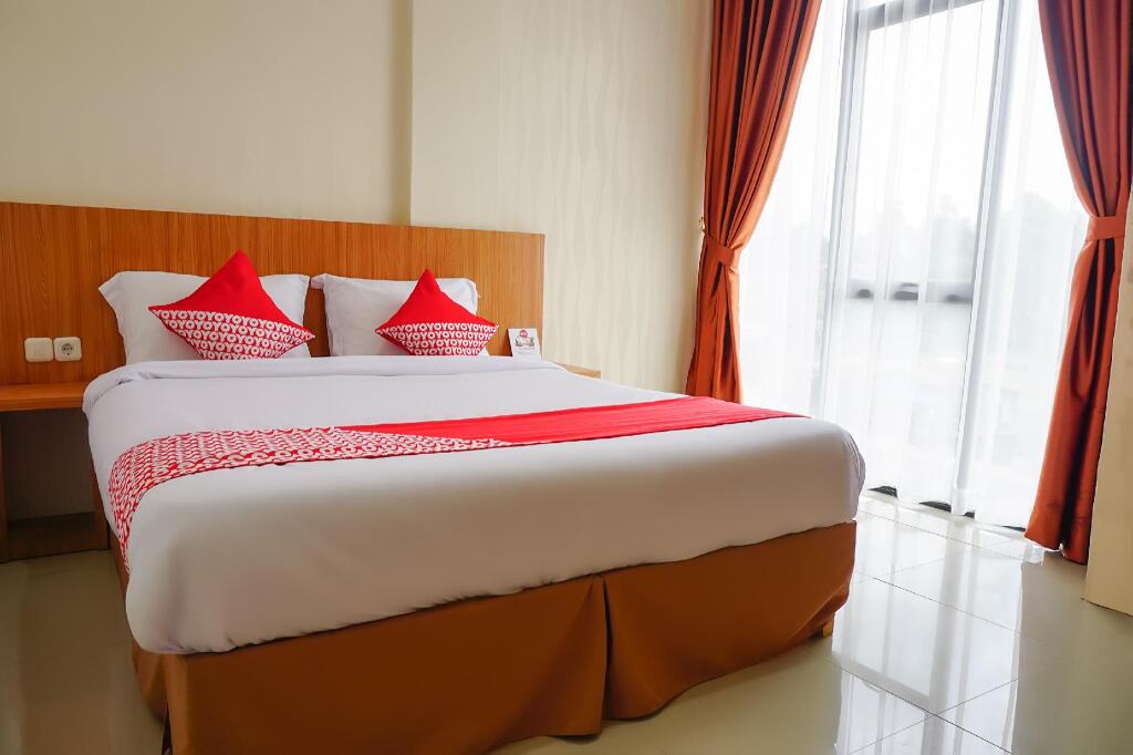 Букиттинги: Aedo Hotel Syariah