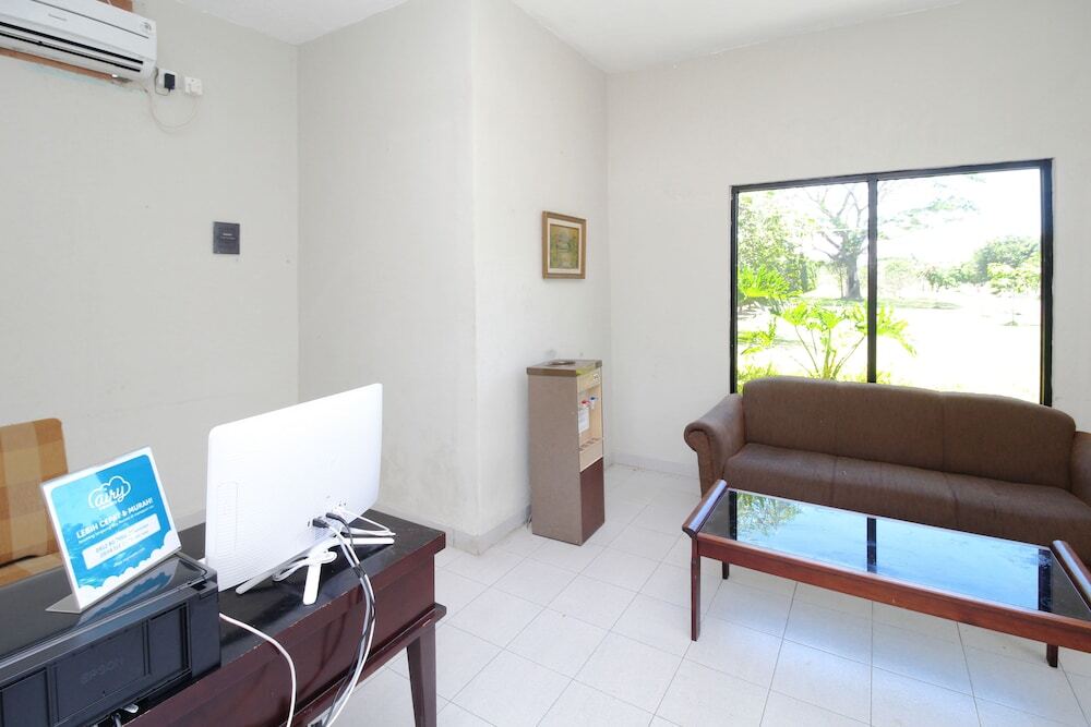 Чилегон: Krakatau Town House
