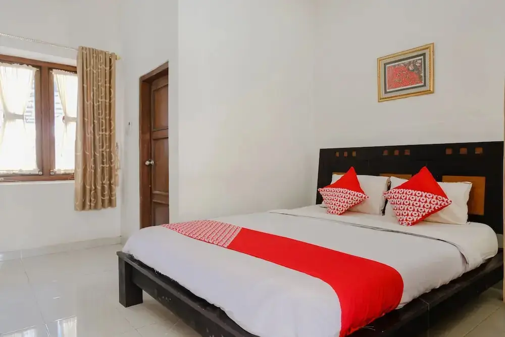 Понорого: Ndalem Katong Guest House by OYO Rooms