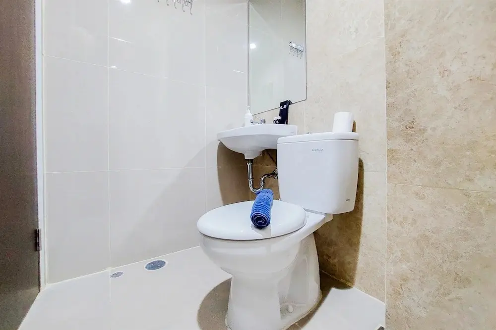 Южный Тангеранг: Cozy Living Studio At Transpark Bintaro Apartment