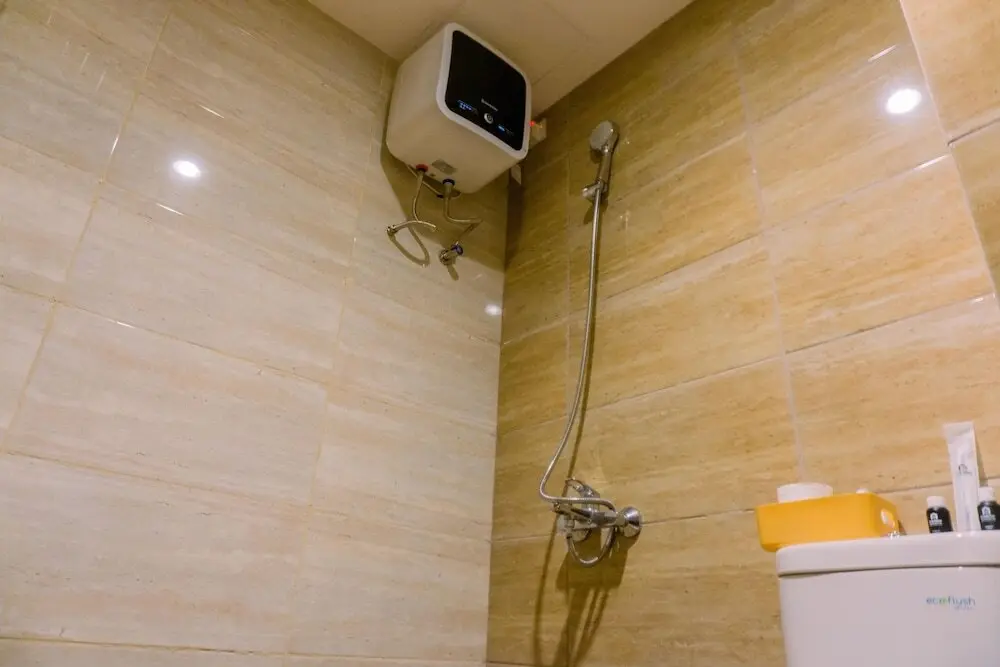 Южный Тангеранг: Cozy Studio Bintaro Plaza Residence Breeze Tower Apartment