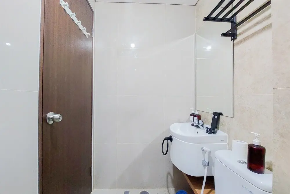 Южный Тангеранг: Homey And Elegant Studio At Transpark Bintaro Apartment