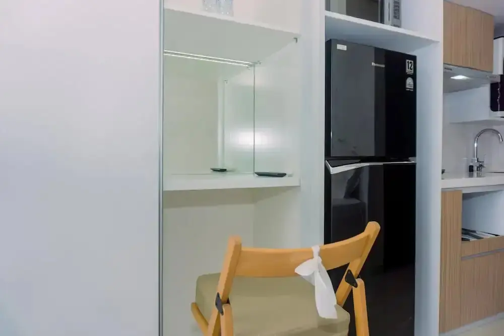 Южный Тангеранг: Nice And Elegant Studio At Transpark Bintaro Apartment