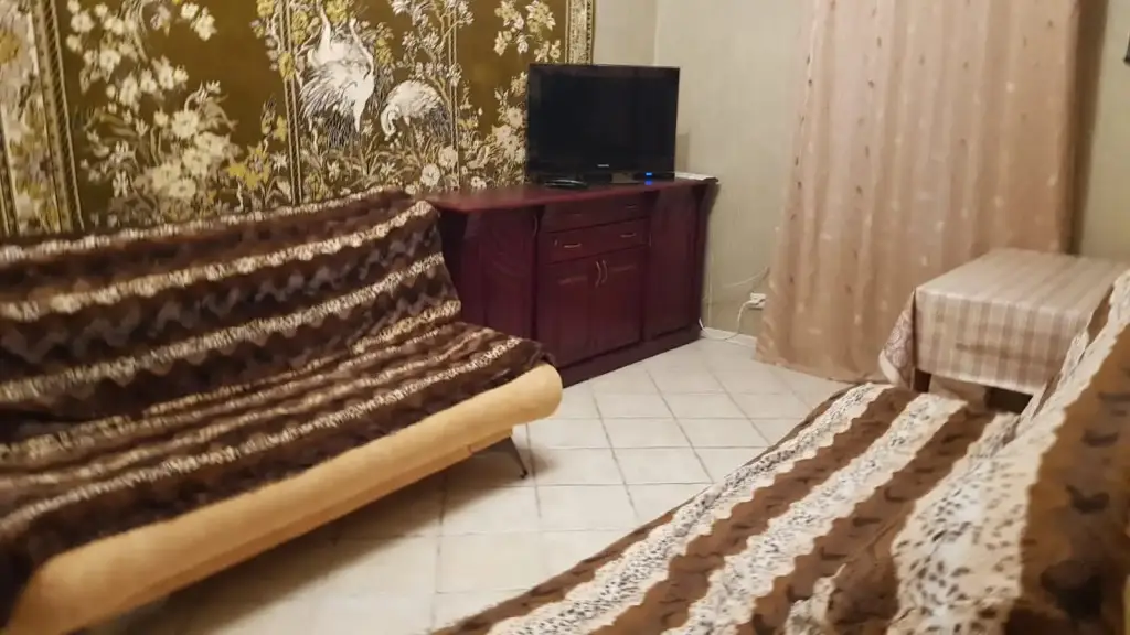 Жилое помещение в гостевой части коттеджа — фото 1