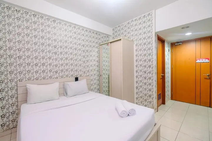 Депок: Fully Furnished with Comfortable Design Studio Apartment Margonda Residence 5