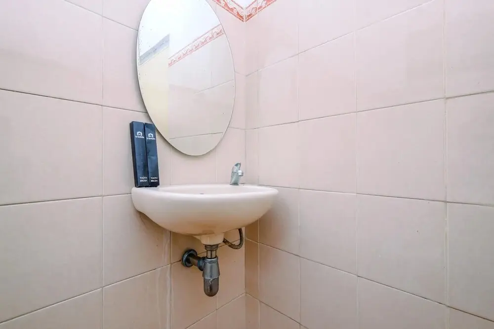 Читарингул: Comfort Stay Studio Room At Graha Wishnu Guest House