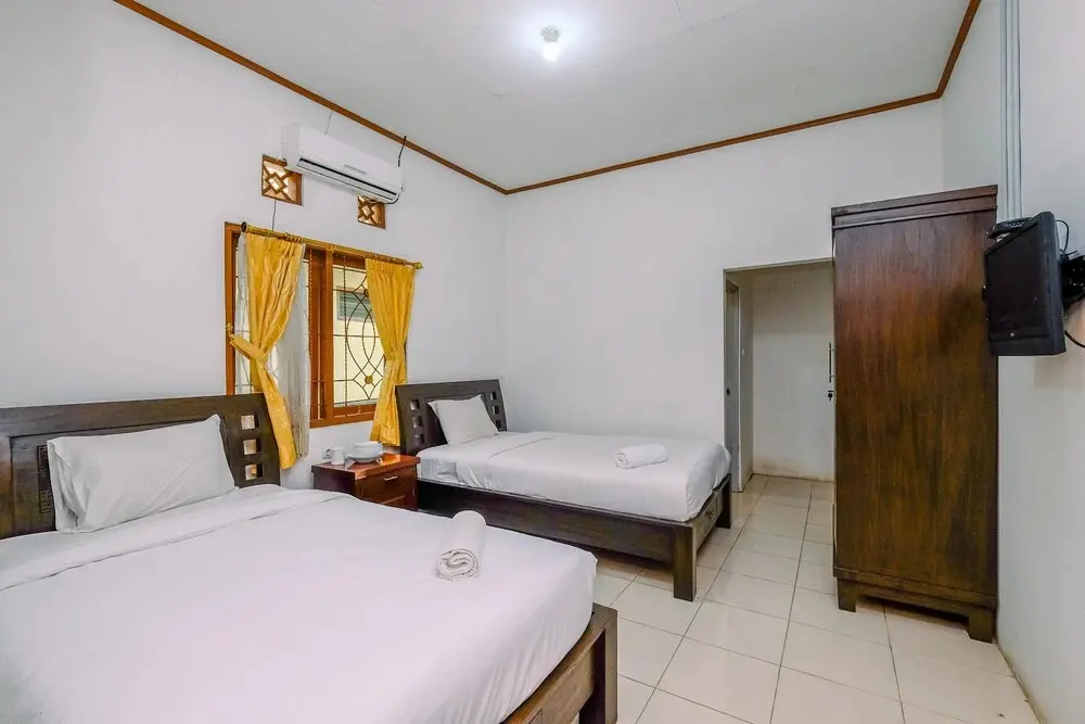 Читарингул: Comfort Stay Studio Room At Graha Wishnu Guest House