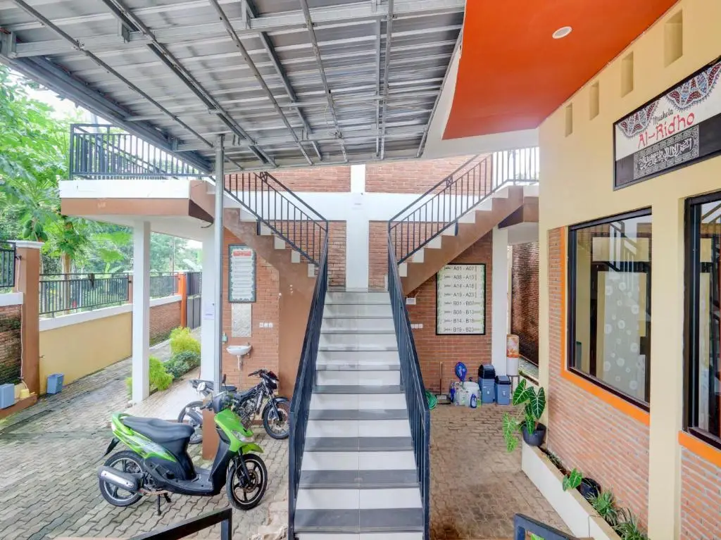 Семаранг: D Kost In Kandri Semarang