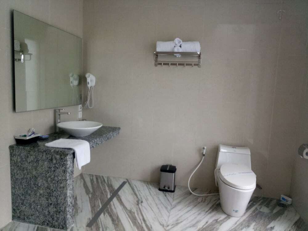 Травас: Arainn Bed And Breakfast Tretes Prigen by ecommerceloka