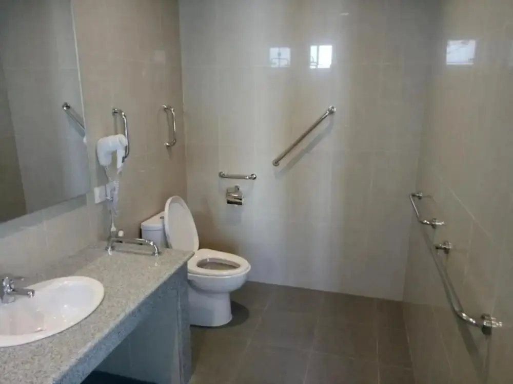 Травас: Arainn Bed And Breakfast Tretes Prigen by ecommerceloka