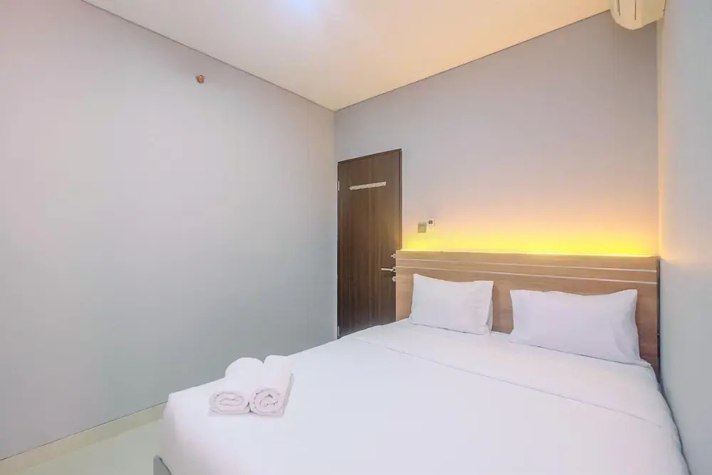 Депок: Fully Furnished With Cozy Design 2Br Apartment Transpark Cibubur