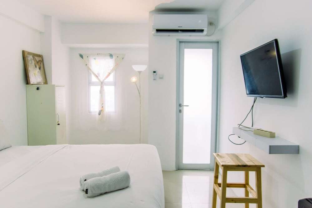 Южный Тангеранг: Elegant And Comfortable Studio At Urbantown Serpong Apartment