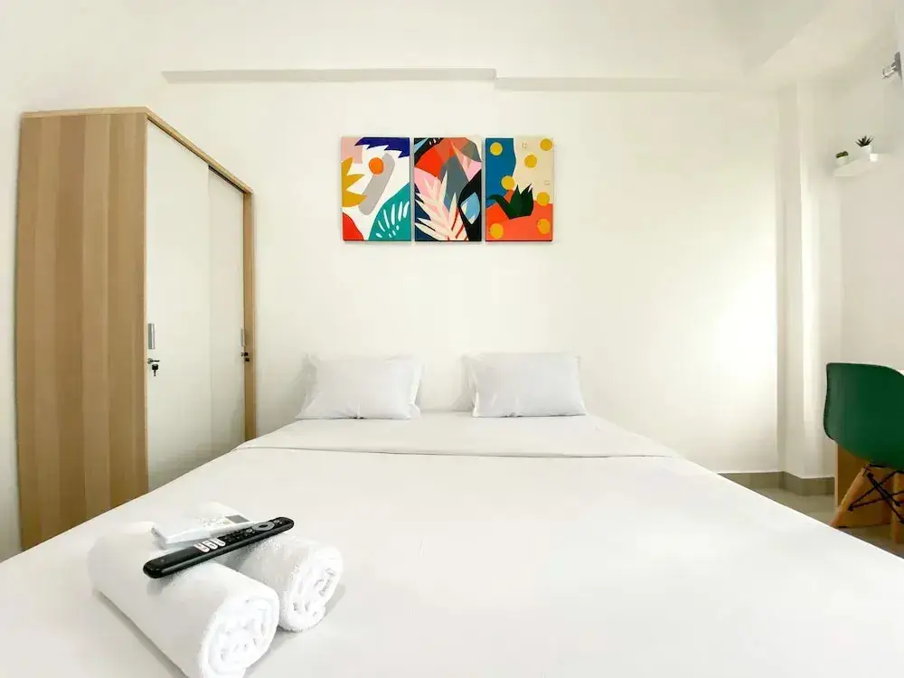 Бекаси: Comfy And Simply Look Studio Room Sayana Bekasi Apartment
