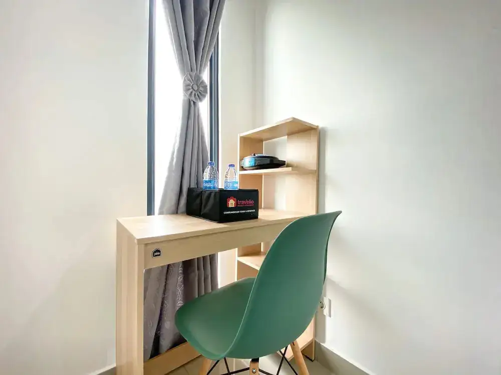 Бекаси: Comfy And Simply Look Studio Room Sayana Bekasi Apartment