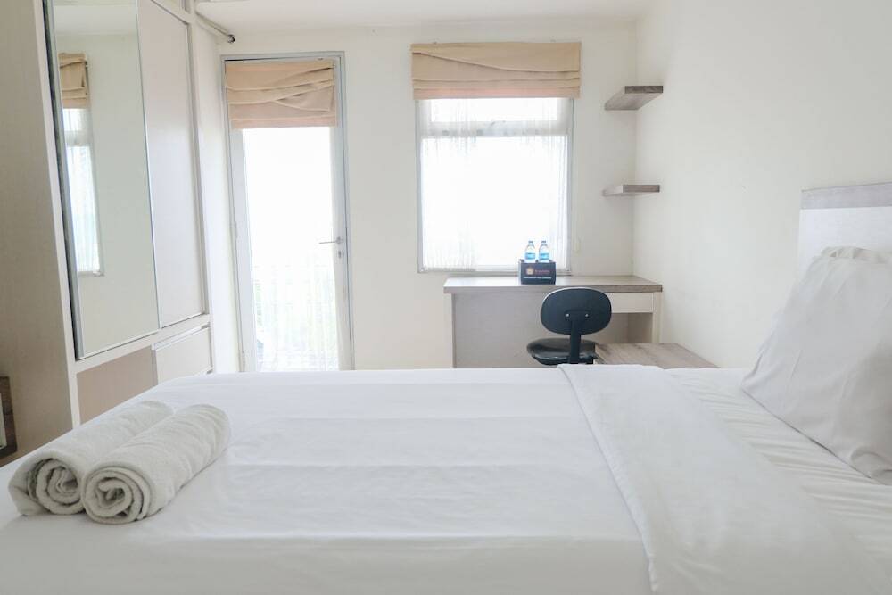 Сумеданг: Good Deal Studio at Oxford Jatinangor Apartment