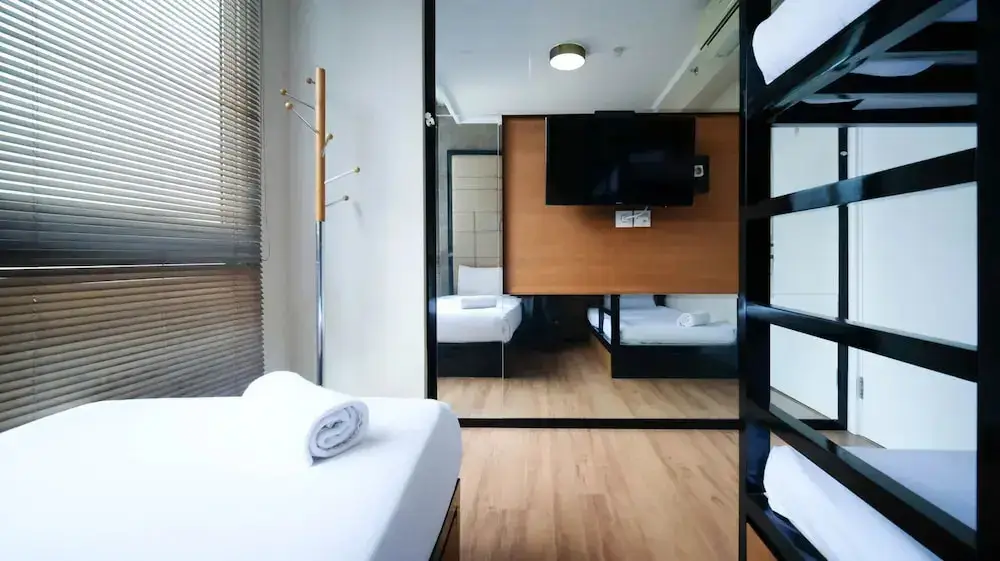 Сурабая: Spacious 2Br At The Via And The Vue Apartment Surabaya