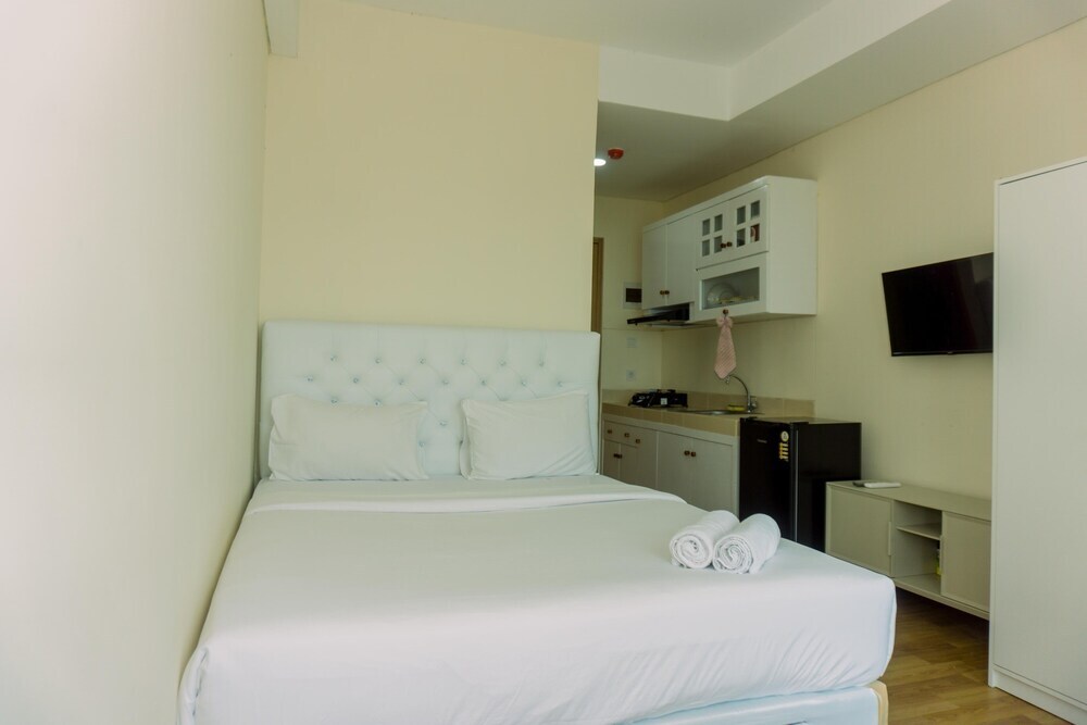Legok: Good Deal And Simply Look Studio Apartment At B Residence
