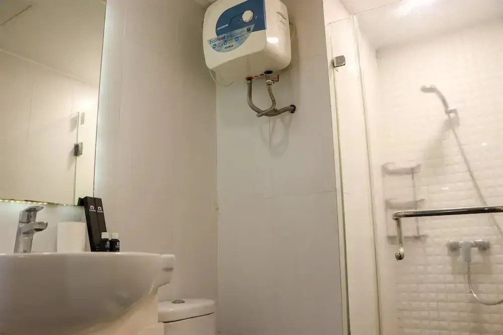 Джакарта: Warm And Minimalist 2Br Green Bay Pluit Apartment