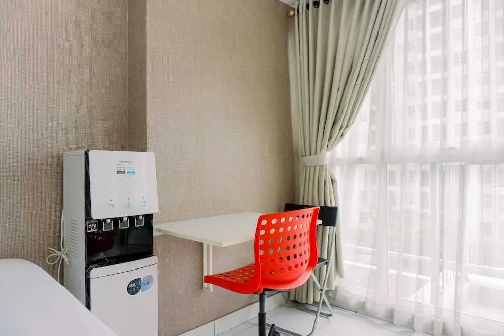 Южный Тангеранг: Comfy Studio At 5Th Floor Casa De Parco Apartment