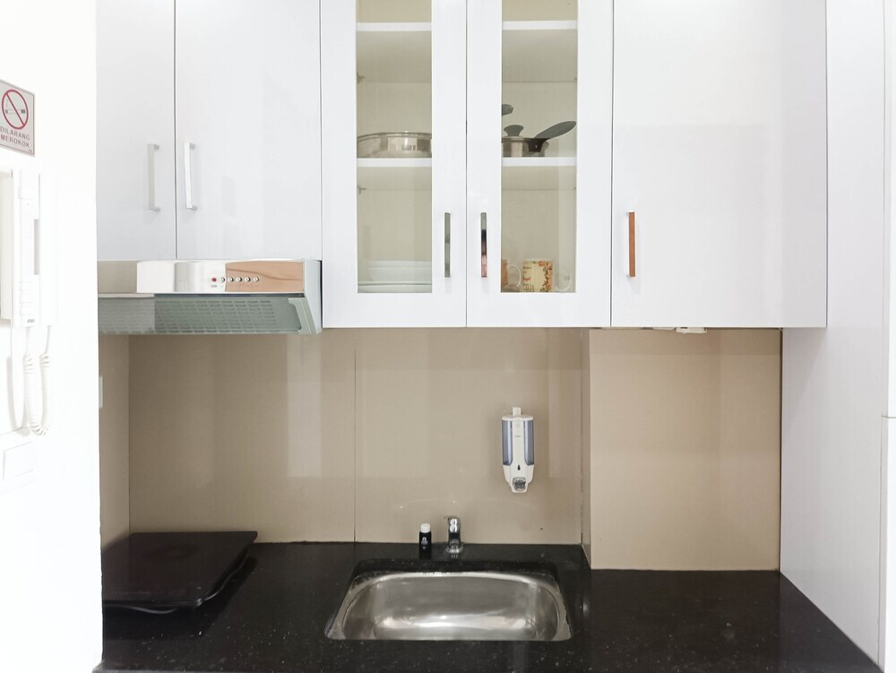 Макассар: Comfort 1Br At Vida View Makassar Apartment