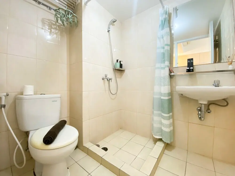 Бекаси: Pleasant And Tidy Studio Apartment Springlake Summarecon Bekasi
