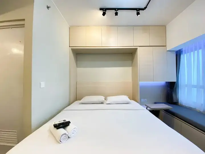 Бекаси: Pleasant And Tidy Studio Apartment Springlake Summarecon Bekasi