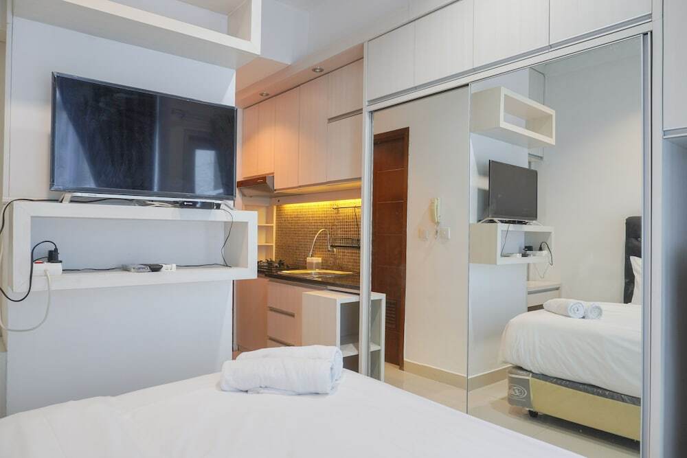 Джакарта: Strategic And Well Designed Studio Apartment At Capitol Park Residence