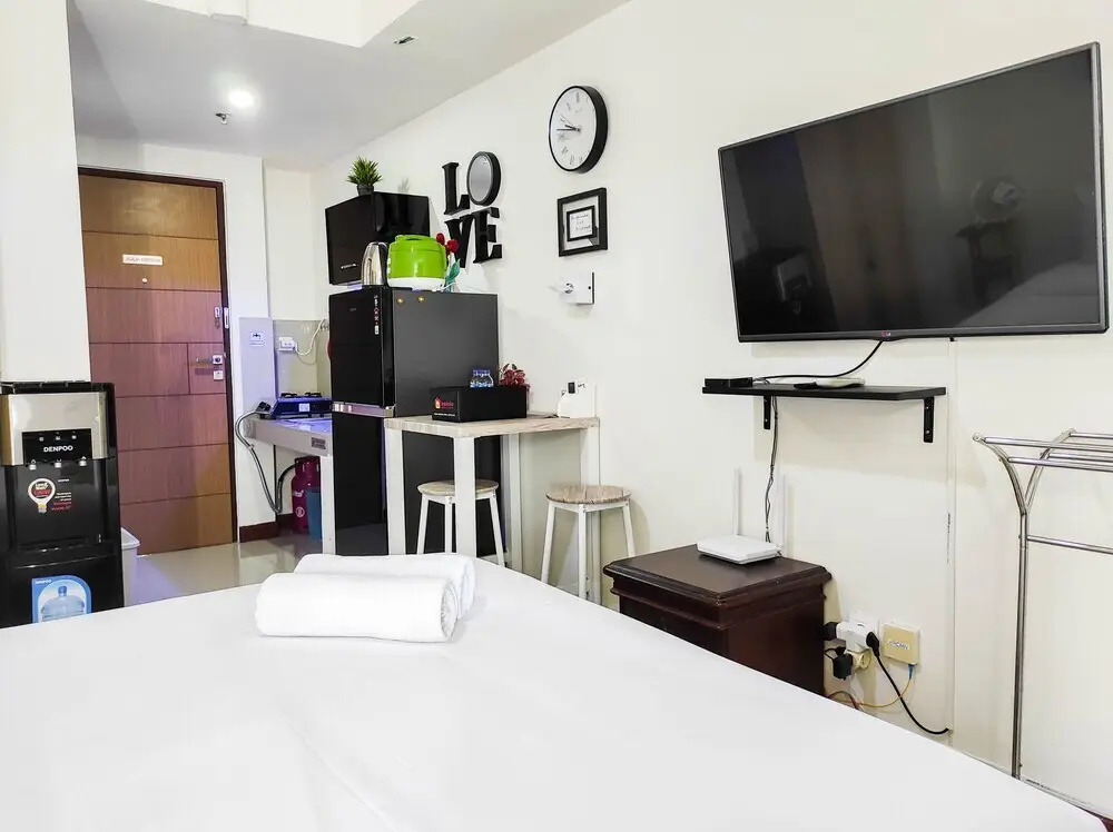 Макассар: Cozy Stay Studio At Vida View Makassar Apartment