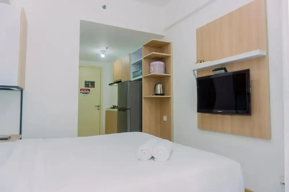 Legok: Chic Studio Apartment M-Town Residence Near Summarecon Mall