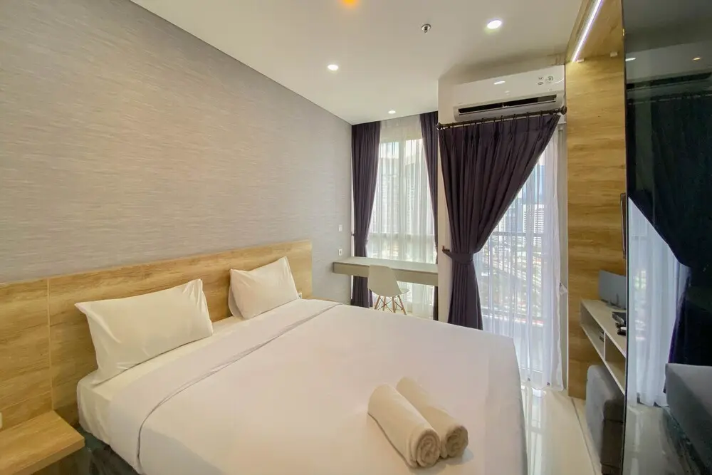 Джакарта: Elegant And Homey Studio Ciputra World 2 Apartment