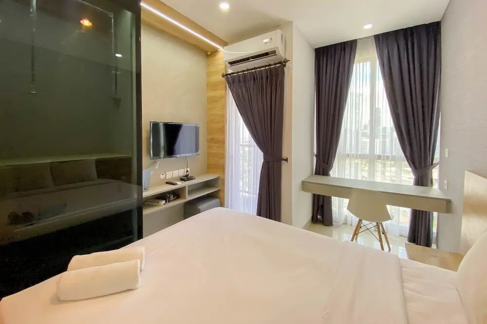 Джакарта: Restful And Comfortable Studio At Ciputra World 2 Apartment