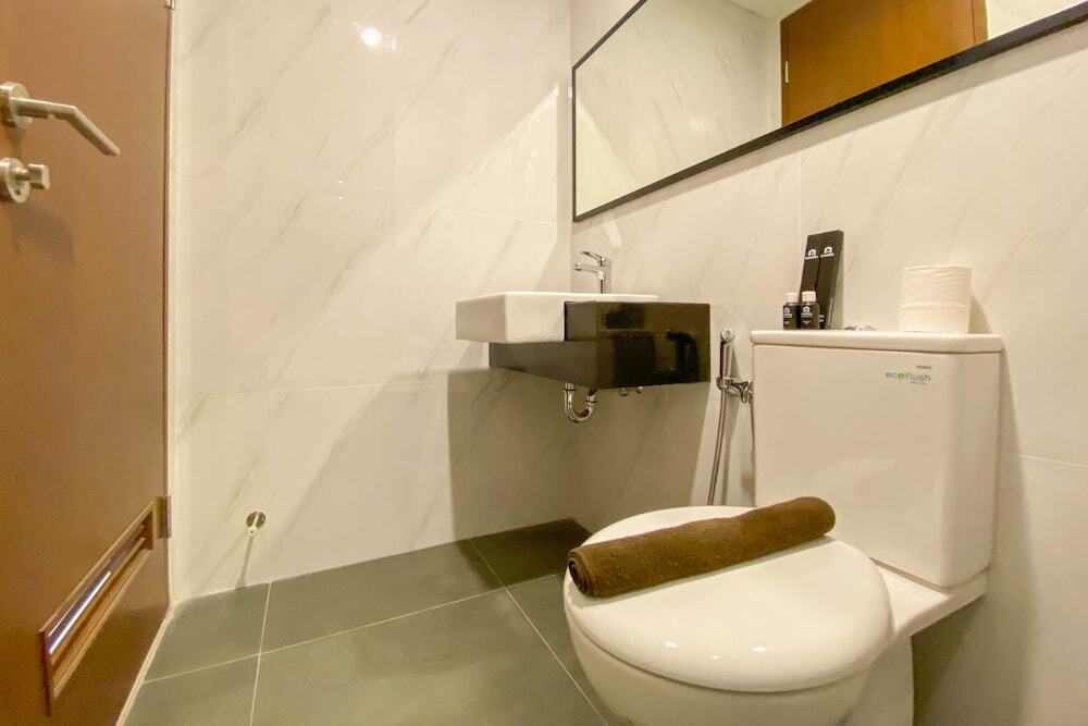 Джакарта: Restful And Comfortable Studio At Ciputra World 2 Apartment